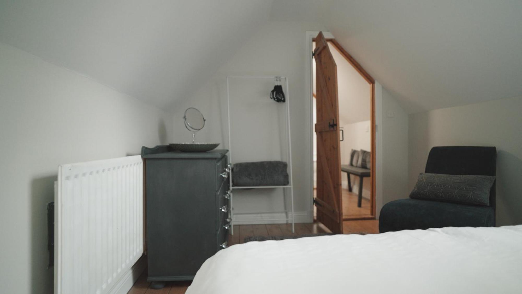 Pen-Y-Worlod Cottages 阿伯加文尼 外观 照片